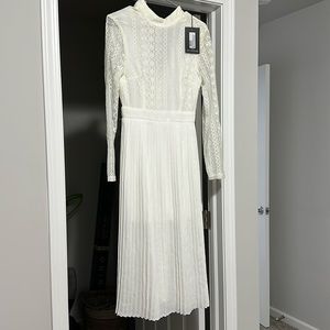 Pretty little thing Pleated Midi Dress